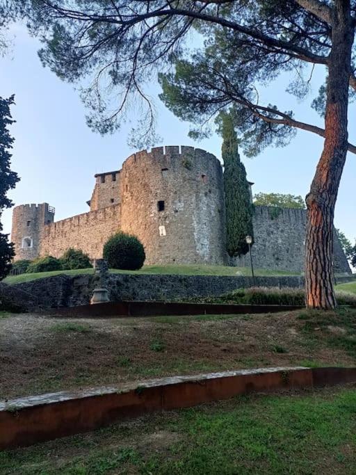 Appartamento Bonbon, Centro Storico Con Parcheggio Gorizia Exterior foto